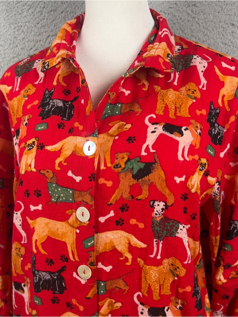 John Mark Top Womens Small Red Dogs All Over Print Wire Collar Button Tunic - Picture 2 of 9